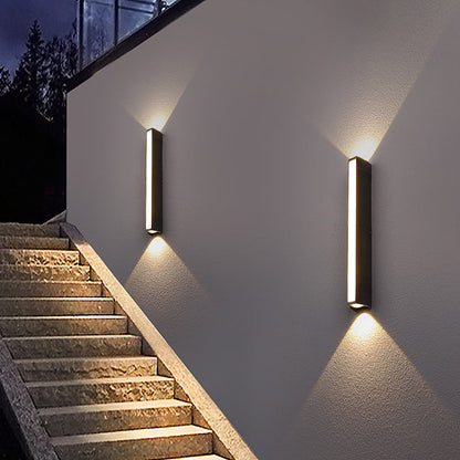 Stylish Adjustable Outdoor LED Wall Lantern