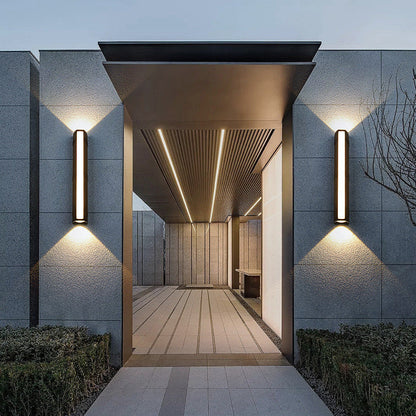 Stylish Adjustable Outdoor LED Wall Lantern