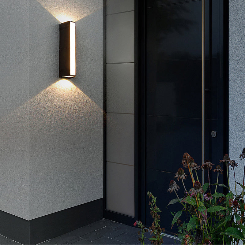 Stylish Adjustable Outdoor LED Wall Lantern