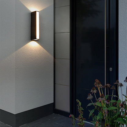 Stylish Adjustable Outdoor LED Wall Lantern