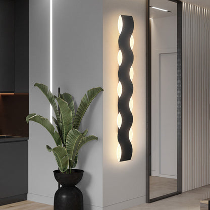 Curved Modern Outdoor LED Wall Lamp