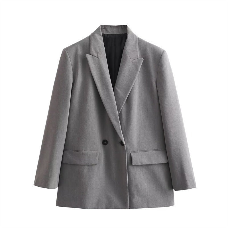 Winter Wool Cape Coat for Women – Loose Fit Design with Lapel Collar and Button Front 6