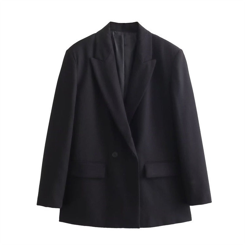 Winter Wool Cape Coat for Women – Loose Fit Design with Lapel Collar and Button Front 7