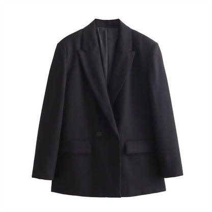 Winter Wool Cape Coat for Women – Loose Fit Design with Lapel Collar and Button Front 7