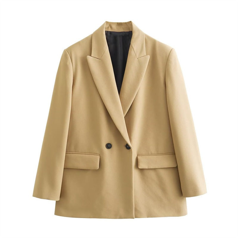 Winter Wool Cape Coat for Women – Loose Fit Design with Lapel Collar and Button Front 8