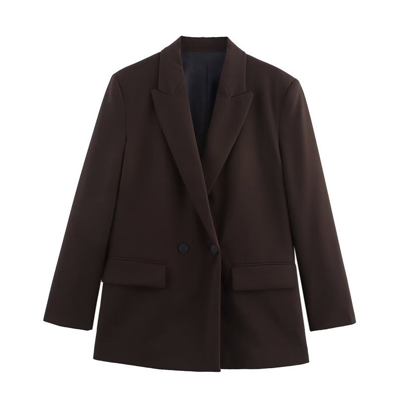 Winter Wool Cape Coat for Women – Loose Fit Design with Lapel Collar and Button Front 9