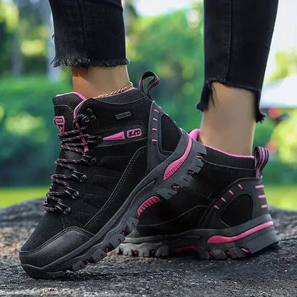 Comfortable Women's Insulated Hiking Boots With Good Arch Support