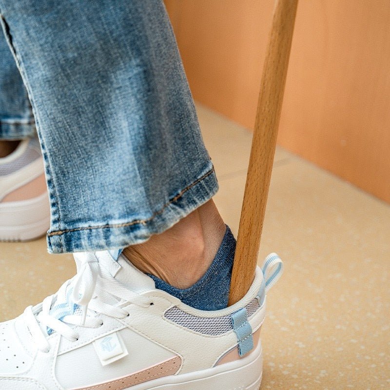 WoodenEase | Elegant Long Handled Shoe Horn for Effortless Shoe Wearing 5