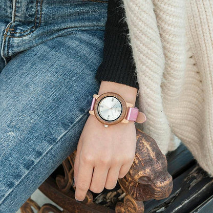 WoodenElegance | Chic Natural Wood Women's Watch with Date Display 2