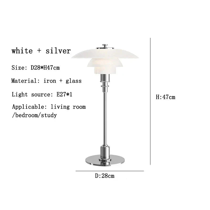 Vintage Style Table Lamp With Metallic Design