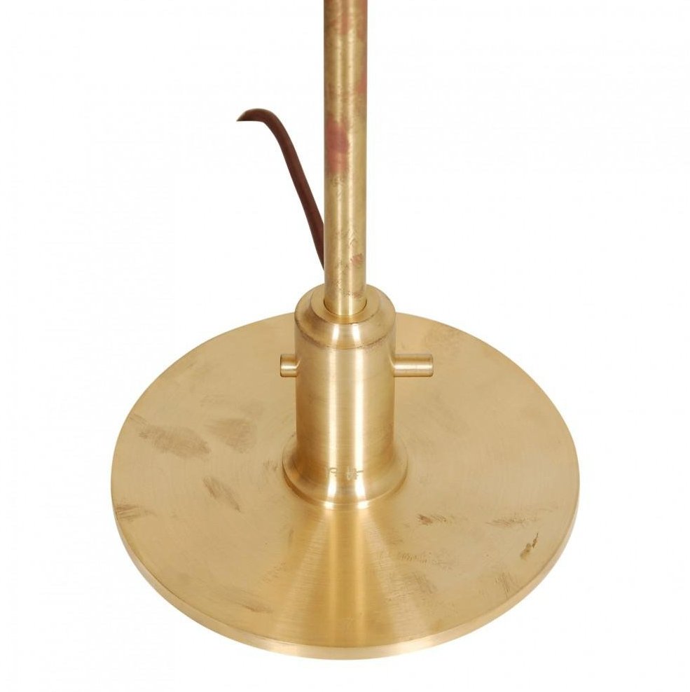Vintage Style Table Lamp With Metallic Design