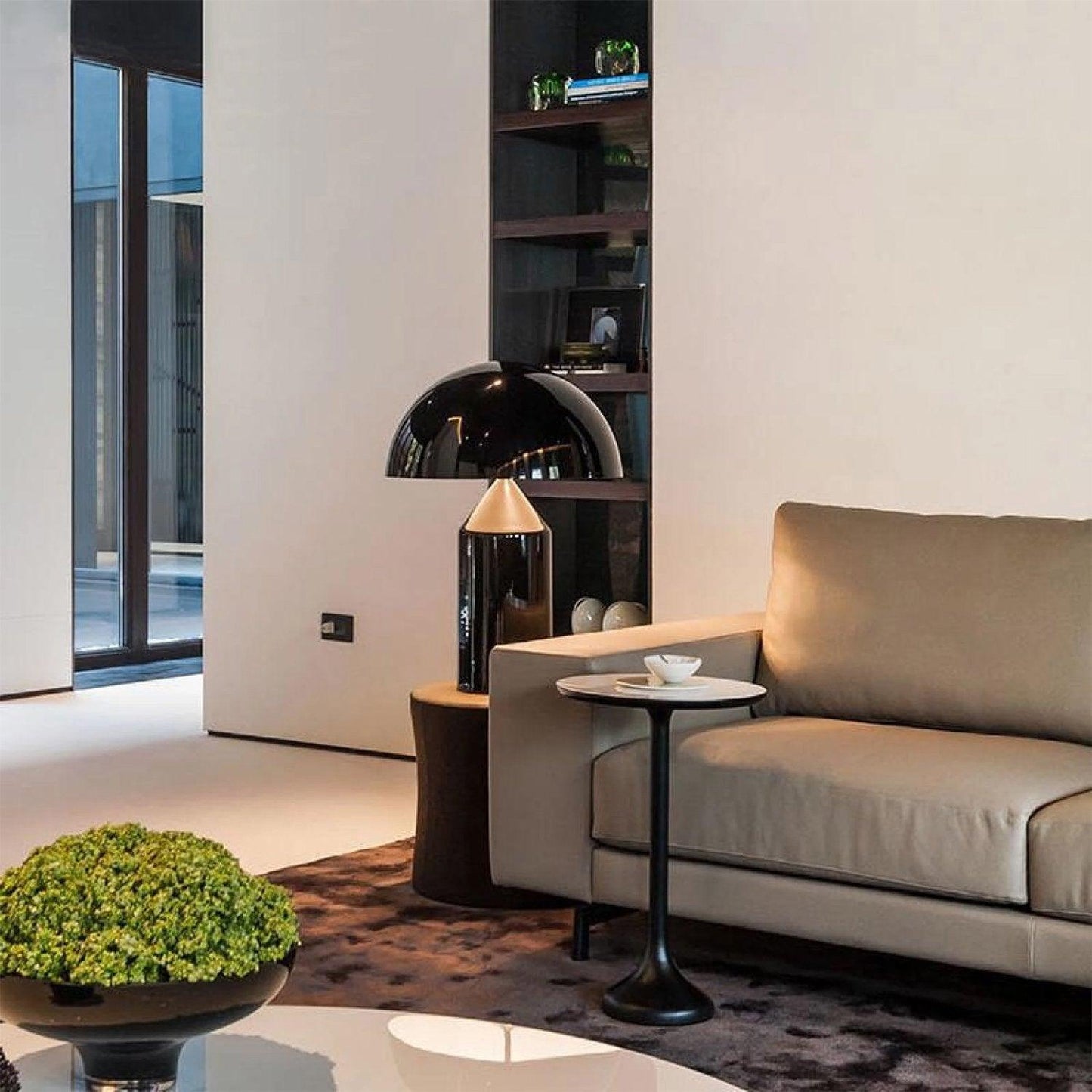 Modern Metal Desk Lamp In Classic Italian Design
