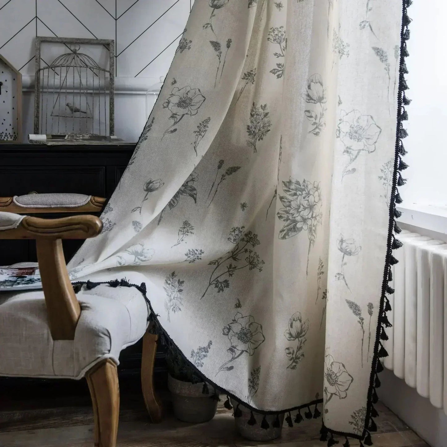 Lightweight Semi Sheer Curtain With Soft Flowing Fabric