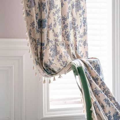 Lightweight Semi Sheer Curtain With Soft Flowing Fabric