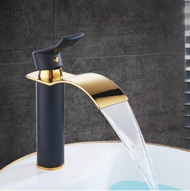 Luxury Chrome And White Cascade Kitchen Faucet
