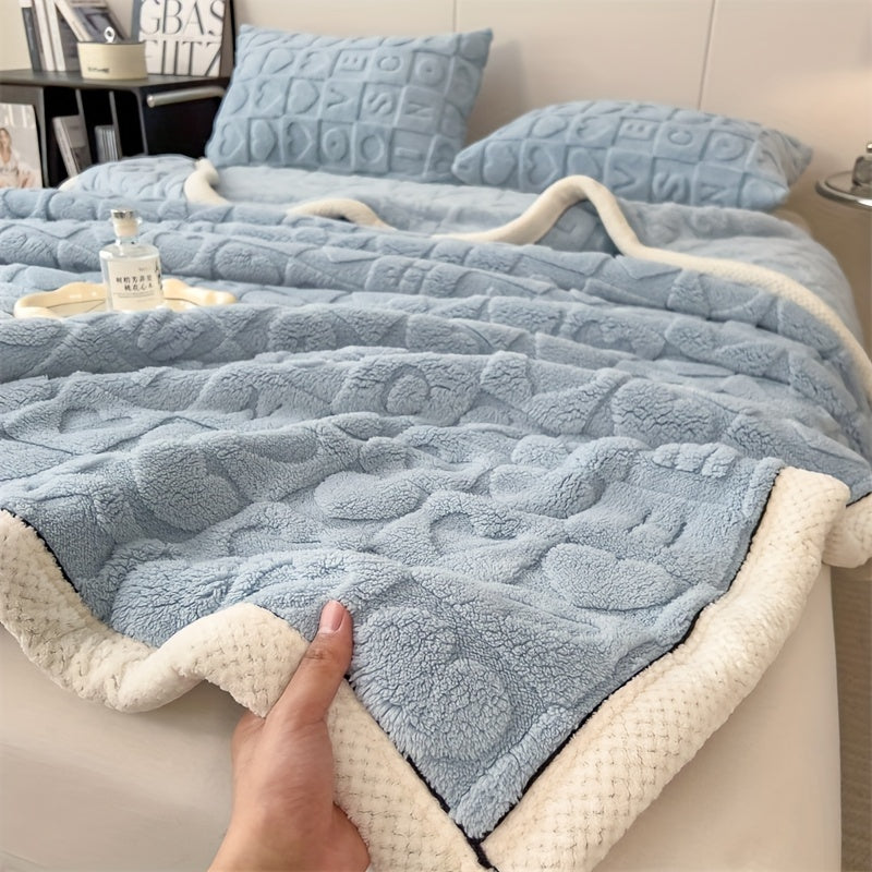 Cozy Fleece Throw Blanket for Home Comfort