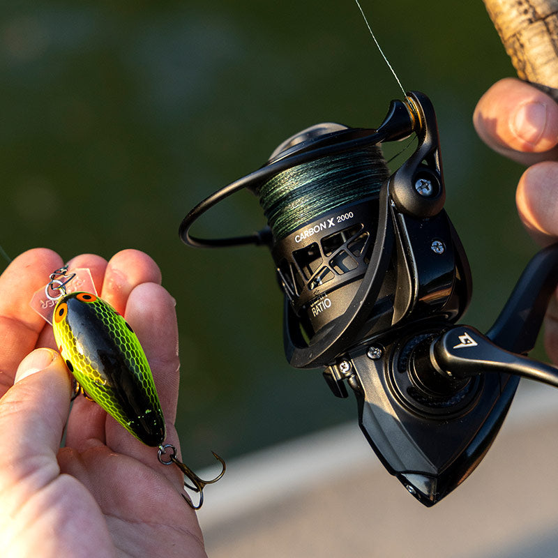 Ultra Light Carbon Fiber Spinning Fishing Reel
