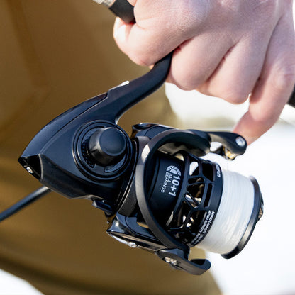 Lightweight Carbon Fiber Spinning Fishing Reel