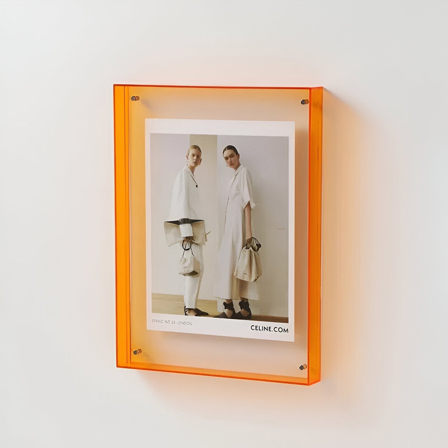 Stylish Picture Frame – Glass Wall Display