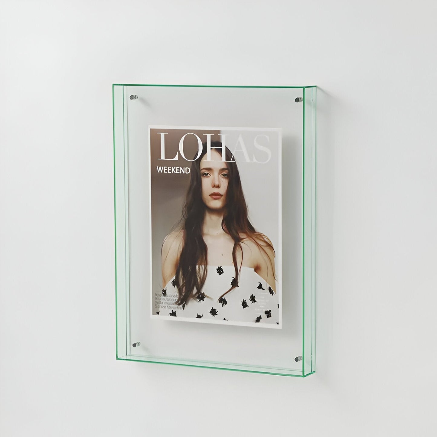 Stylish Picture Frame – Glass Wall Display