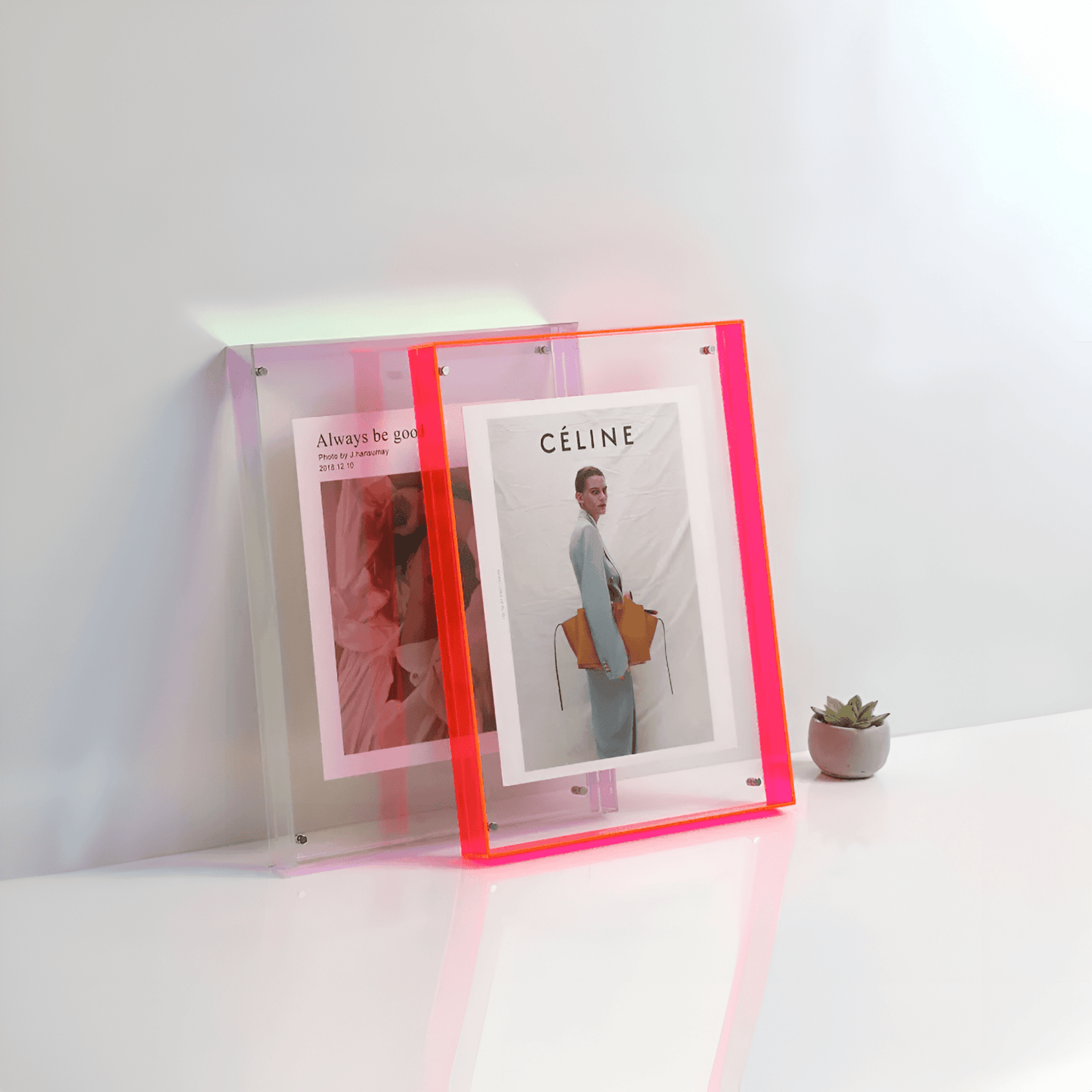 Stylish Picture Frame – Glass Wall Display - Lusomart