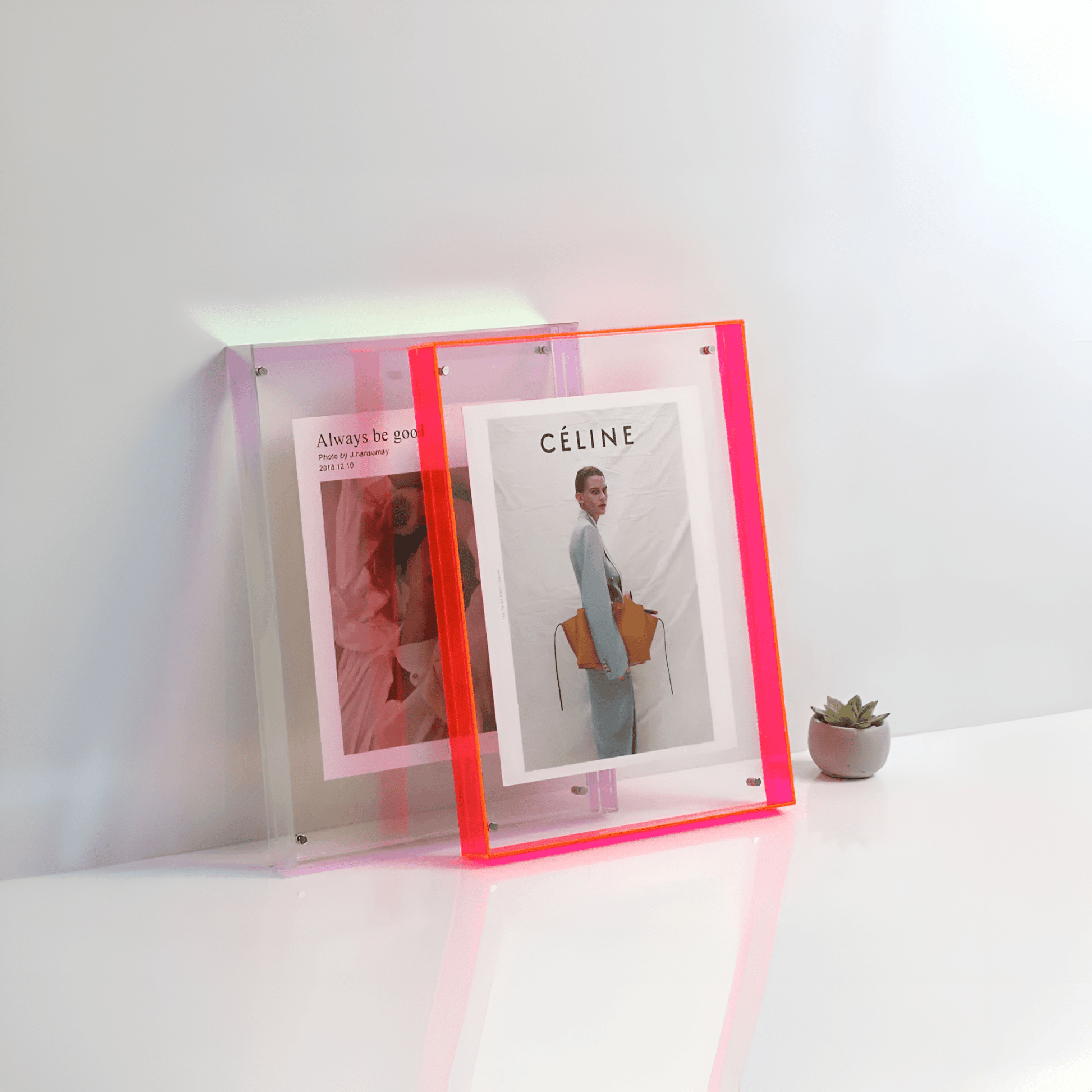 Stylish Picture Frame – Glass Wall Display - Lusomart
