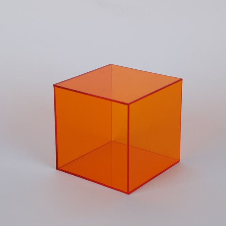 Clear Plastic Showcase Box for Figurines and Jewelry