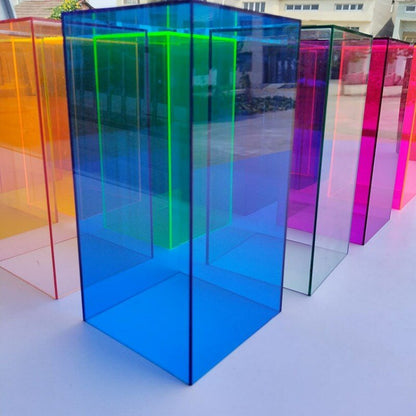 Clear Plastic Showcase Box for Figurines and Jewelry