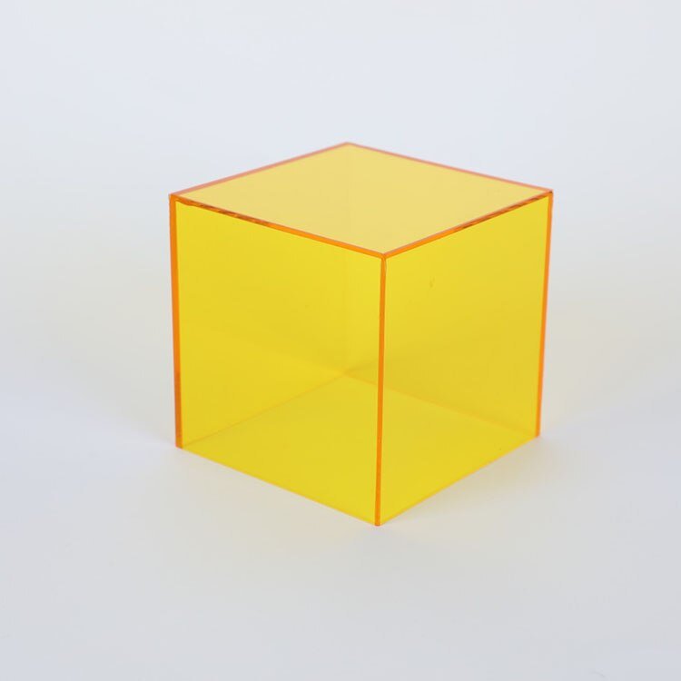 Clear Plastic Showcase Box for Figurines and Jewelry