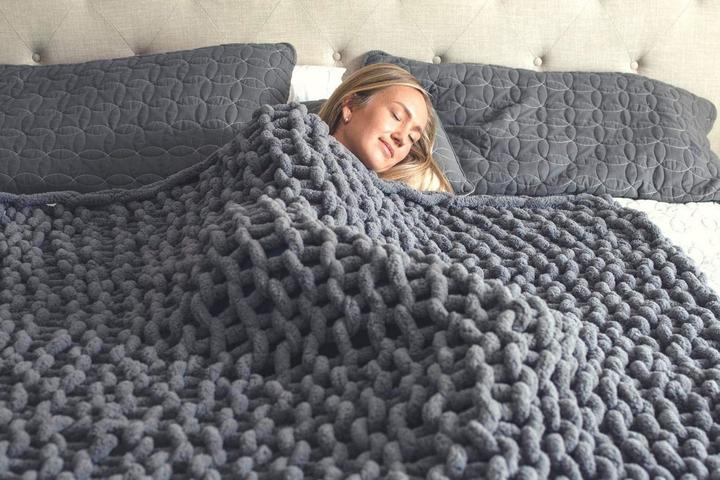 Plush Soft Oversized Throw Blanket Super Warm Thick