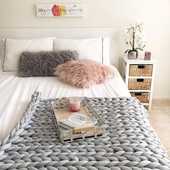 Plush Soft Oversized Throw Blanket Super Warm Thick