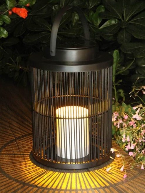 Outdoor Solar Hanging Lamp - Durable and Water-Resistant