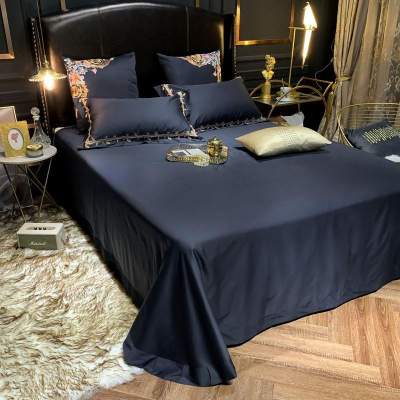 Luxury Dark Cotton Patterned Bedding Set