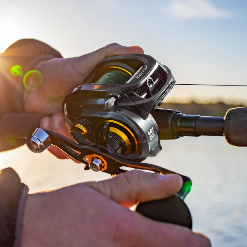 Compact Piscifun 300 Baitcast Fishing Reel