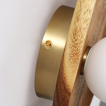 Rustic Wooden Wall Light for Cozy Atmosphere