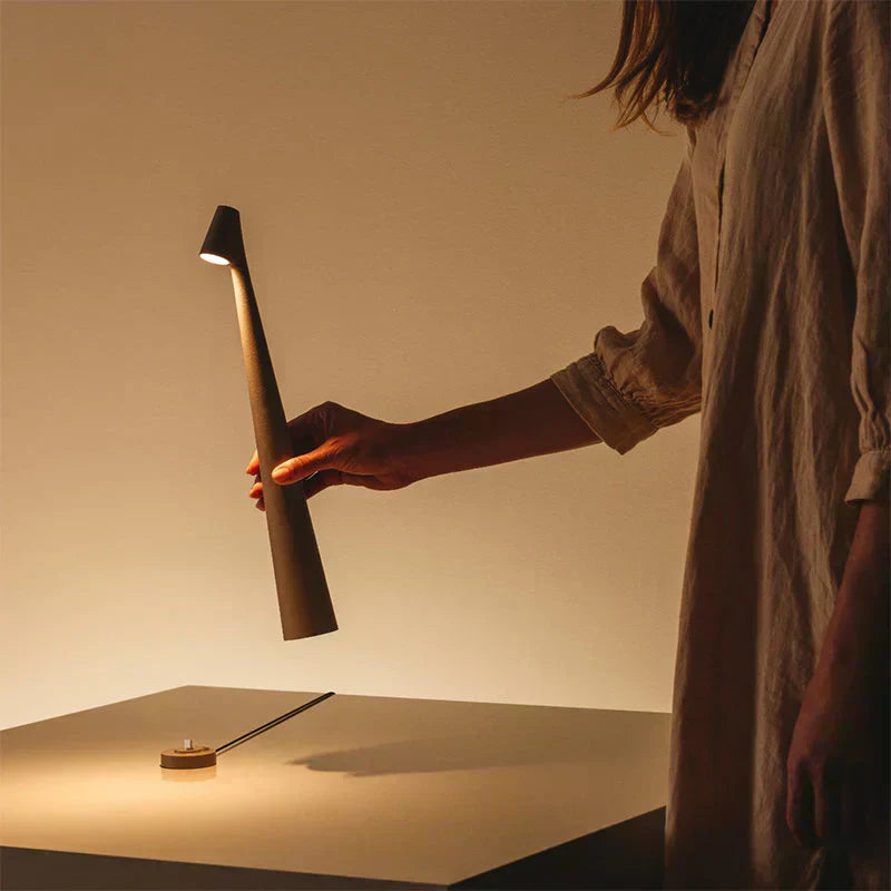 Simple Wireless Desk Lamp For Warm Home Lighting - Lusomart