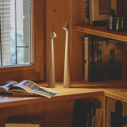 Simple Wireless Desk Lamp For Warm Home Lighting