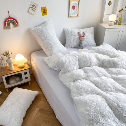 Soft Faux Fur Bedding Set with Plush Duvet Cover