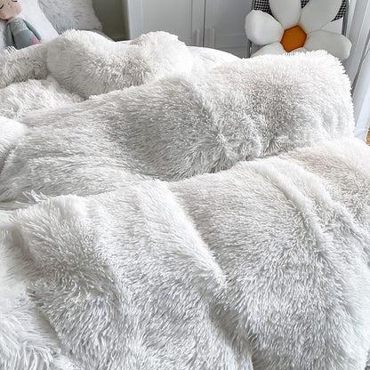Soft Faux Fur Bedding Set with Plush Duvet Cover