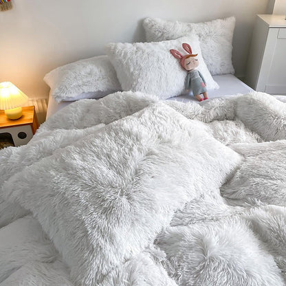 Soft Faux Fur Bedding Set with Plush Duvet Cover