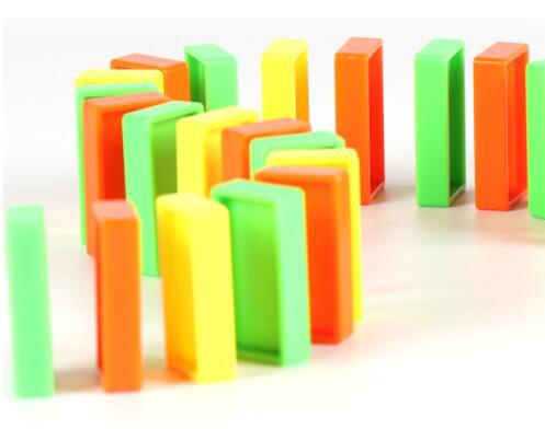 Fun 100 Piece Kids Domino Set Train Toy