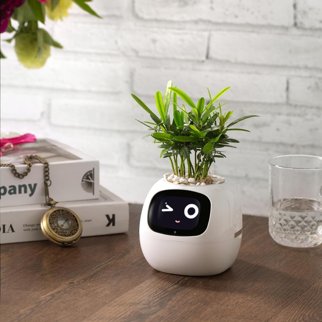 Smart WiFi Planter with 70 LED Animations