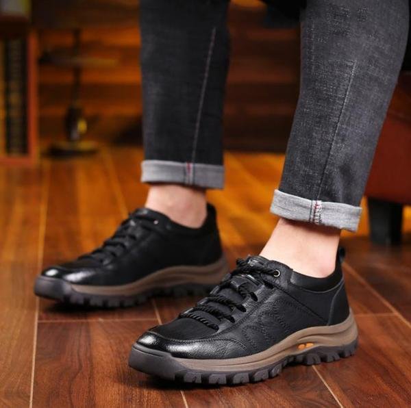 Classic Leather Mens Casual Footwear