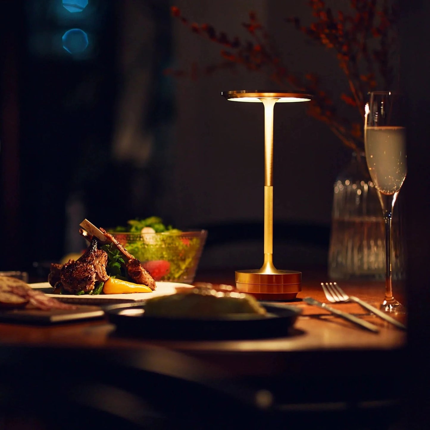 Portable Dimmable LED Desk Lamp With Metal Base