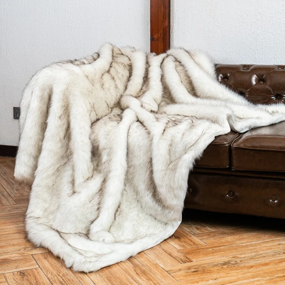 Soft Faux Fur Throw Blanket for Cozy Home Decor