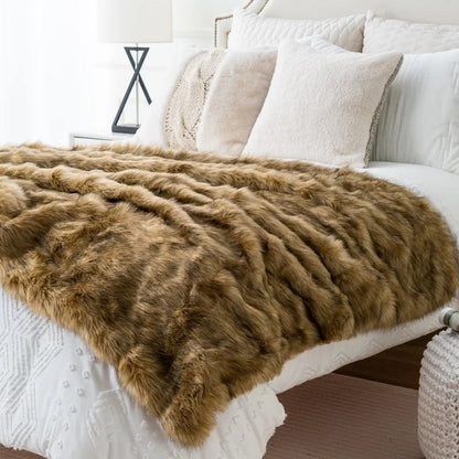 Soft Faux Fur Throw Blanket for Cozy Home Decor