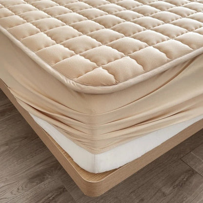 Breathable Mattress Protector - Waterproof and Ultra Soft Cover