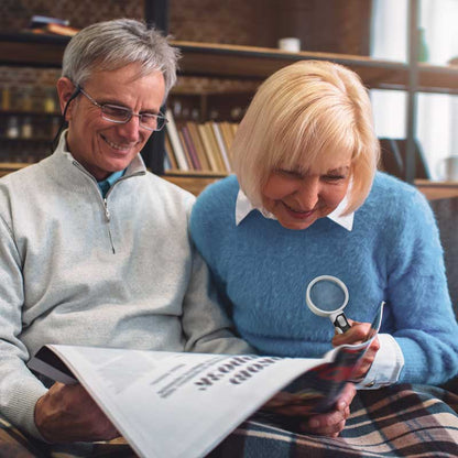Clear Vision Magnifying Lens