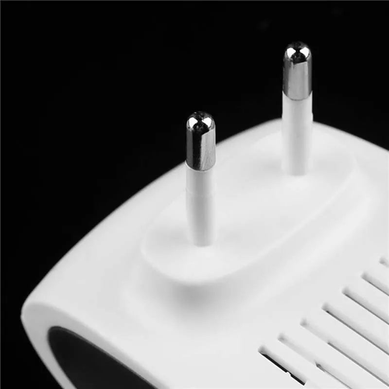 Outdoor Solar Pest Repeller for Gardens and Lawns
