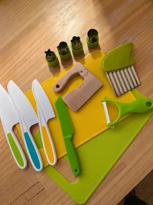 Kids Friendly Cooking Play Set Kitchen Kit Bundle